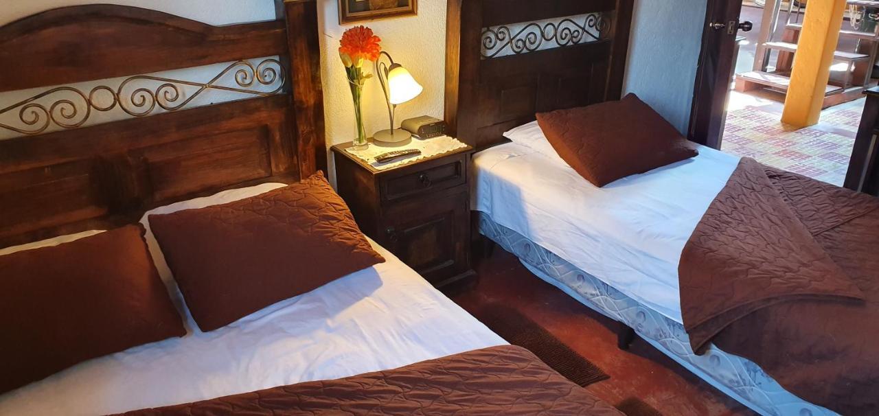 Parrot House Bed & Breakfast Antigua Exterior photo